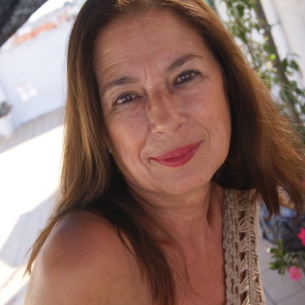                     Esther-1975                