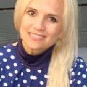                     Carien35                