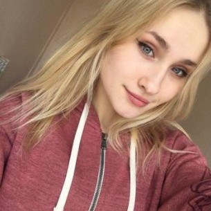                     Tesssie                